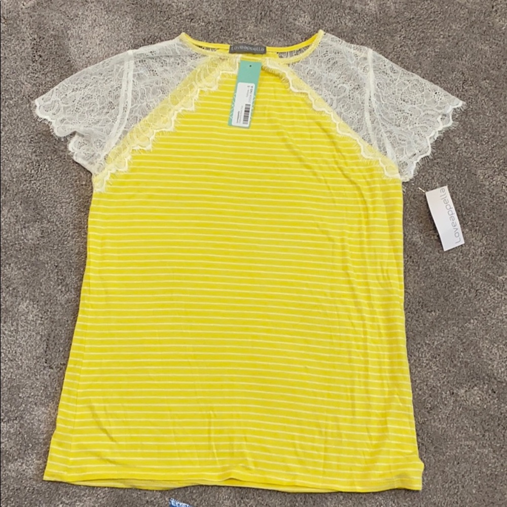 Loveappella short sleeve tee